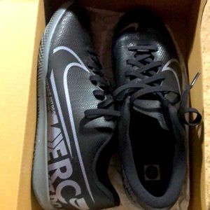 Nike shoes 6.5